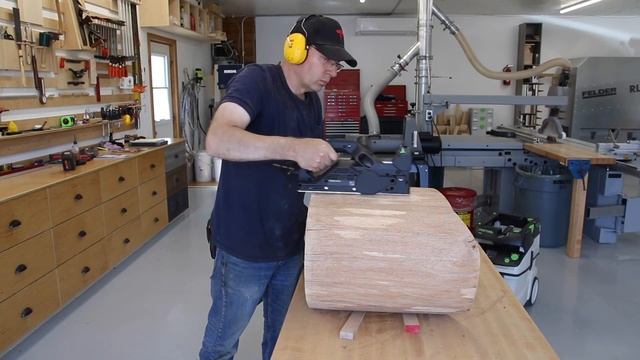 How to make a log chair (amazingly comfortable!!) смотреть онлайн