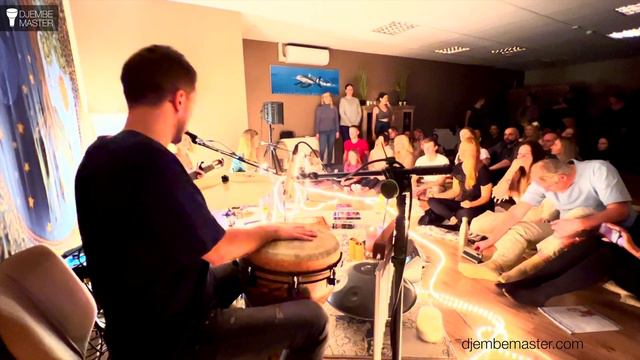 Modern Djembe Beats meet Traditional Kirtan Music смотреть онлайн