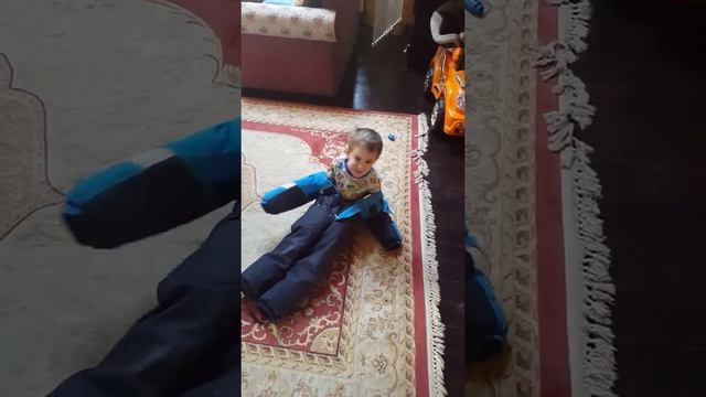 как надеть комбез 2 5г смотреть онлайн