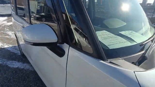 оброз TOYOTA ROOMY 2019 год турбо. Авто в наличии во Владивостоке