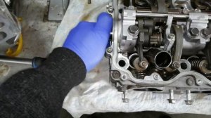 SUBARU FORESTER EJ253 ЗАМЕНА МАСЛОСЬЕМНЫХ КОЛПАЧКОВ пробег 140 тысяч МИЛЬ