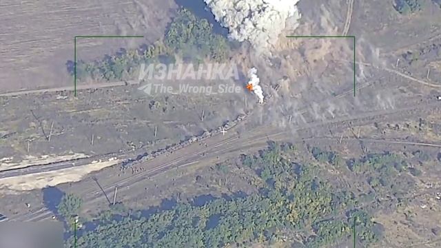 Удар ВКС РФ по железнодорожному составу перевозящему технику ВСУ. смотреть онлайн