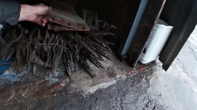 Навіс для комбайна Лебідка для ремонту трактора смотреть онлайн