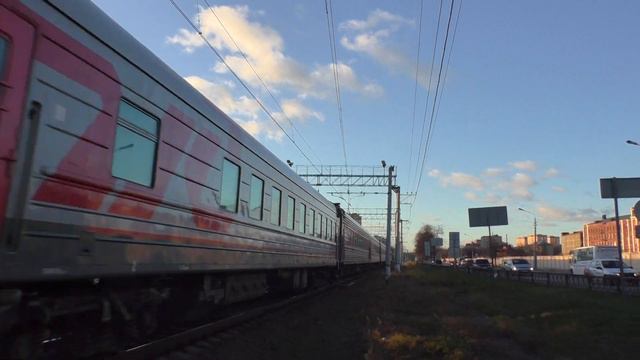 Электровоз ЭП2К-407 с пассажирским поездом №132 Москва - Орск смотреть онлайн