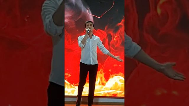 "Стану ли я счастливей?" (М.Фадеев). Исп. А.Крапивный. смотреть онлайн