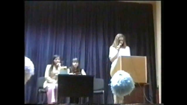 2004 г Выпуск 9 х классов. Выступления,поздравления, концертные номера и блок авторских песен. смотреть онлайн