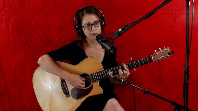 Leonard Cohen - I'm Your Man Cover by Emily Rose смотреть онлайн