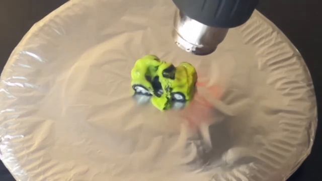 ЭКСПЕРЕМЕНТ СТРОИТЕЛЬНЫЙ ФЕН 600 ГРАДУСОВ ПРОТИВ СТРОИТЕЛЬНОЙ ТЕХНИКИ?BUILDING HAIRDRYER 600 DEGREE