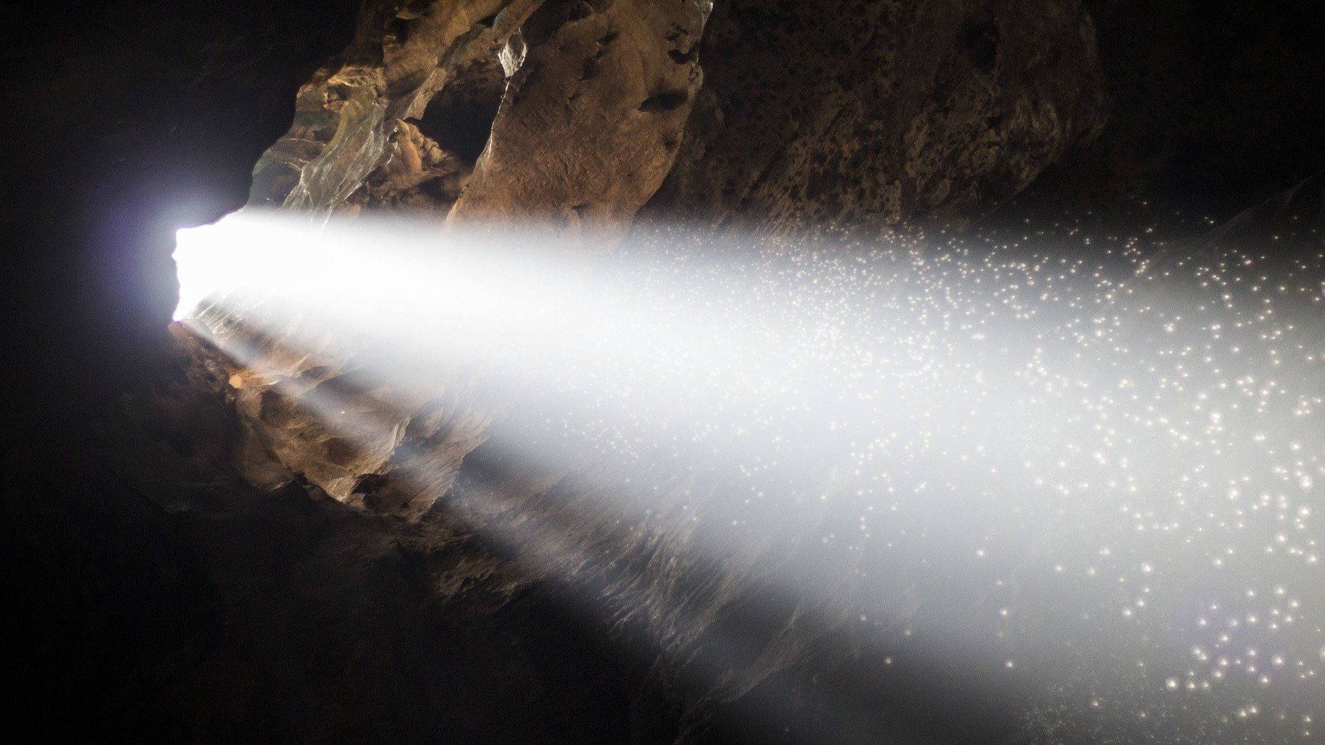 Sergey Lavrinenko - Ray Of Light (Original Mix)