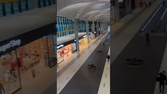 Аэропорт Стамбул …#istanbul #sabihagokcen #havalimanı смотреть онлайн