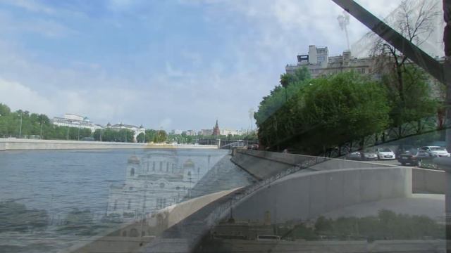 Патриарший мост // май 2013 смотреть онлайн