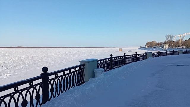 Прогулка по набережной Амура и небольшая политинформация. Хабаровск. 21.02.24 смотреть онлайн