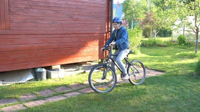 Строим трамплин для прыжков на велосипеде смотреть онлайн