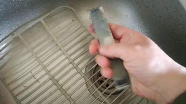 Удаление (смывания) высохшего шлама с поверхности точильного камня смотреть онлайн