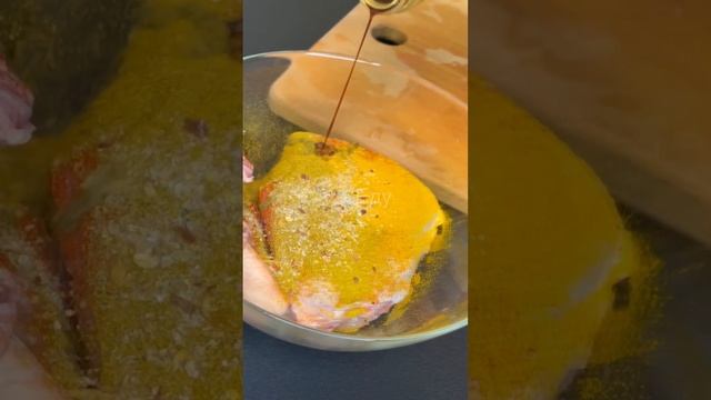 Хочешь приготовить мясное блюдо? Тогда советуем запечь бедра в духовке!К тому же по доступной цене смотреть онлайн