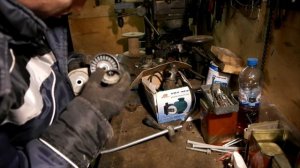 Хендай Солярис. Замена ролика натяжителя и приводного ремня.