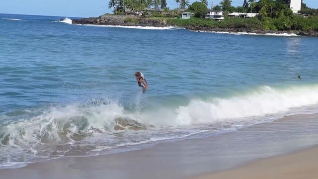 GIRLS LEARNING TO SKIMBOARD FROM WORLD CHAMPION BLAIR CONKLIN!! смотреть онлайн