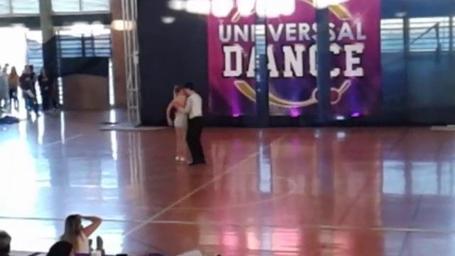 Bachata te abrazaré de Gerry Capó- Stefi y Seba смотреть онлайн