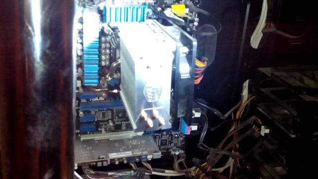 Unboxing Sapphire Radeon R9 280 | От коробки до запуска | смотреть онлайн