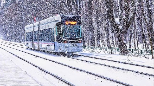 ПО МОСКВЕ В ЛЮБУЮ ПОГОДУ... (Фото Андрея Ланского (Москва), музыка Константина Гольцова (Pulsar)) смотреть онлайн
