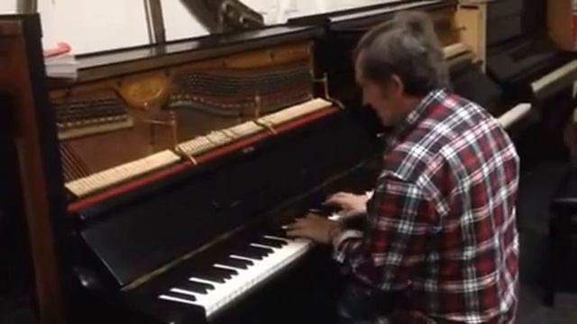 The difference in sound between the three Piano смотреть онлайн