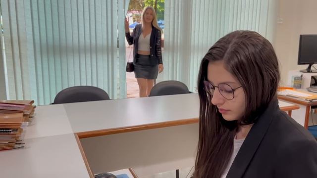 EU ODEIO POBRE! смотреть онлайн