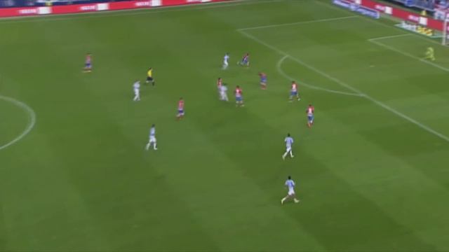 Juanmi's tidy sombrero over Abdoul Sissoko's head смотреть онлайн