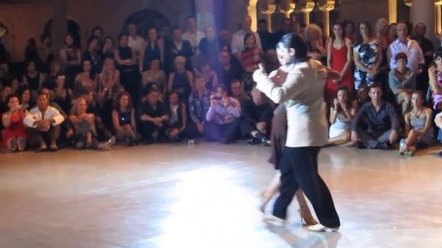 Mallorca Tango Festival 2011 - Fernando Sanchez & Ariadna Naveira (1st Dance) смотреть онлайн