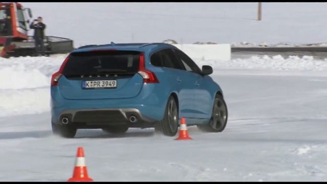 2014 Volvo V60 Driving Video смотреть онлайн