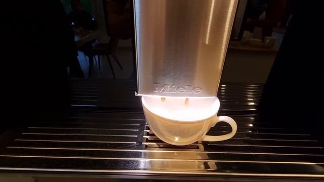 Kaffee Miele CVA7840 смотреть онлайн