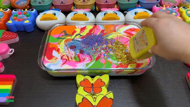 EYE SHADOW AND GLITTER AND CLAY Mixing Random Things Into GLOSSY Slime 5357.mp4 смотреть онлайн