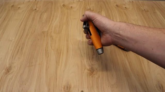 TRUCK GUY CUTS FINGER/UTILITY KNIFE FAIL - FISKAR'S PRO FOLDING PAINTER'S UTILITY KNIFE - REVIEW смотреть онлайн