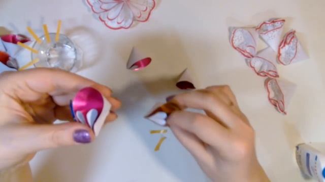 Новогодний шар из бумаги своими руками. Как ЛЕГКО сделать новогодний шаР своими руками смотреть онлайн