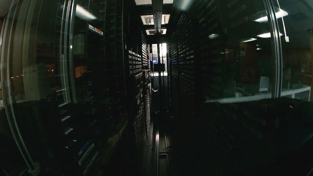 40 minutes | IBM 3494 Tape Library Dataserver Robot смотреть онлайн