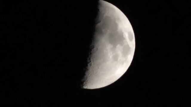 Panasonic HC-V730 съемка луны. Panasonic HC-V730 shooting the moon...ЦЕНИТЕЛЬ смотреть онлайн