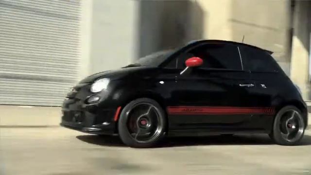 Autosital - Mike Vincent détaille la Fiat 500 Abarth version US смотреть онлайн