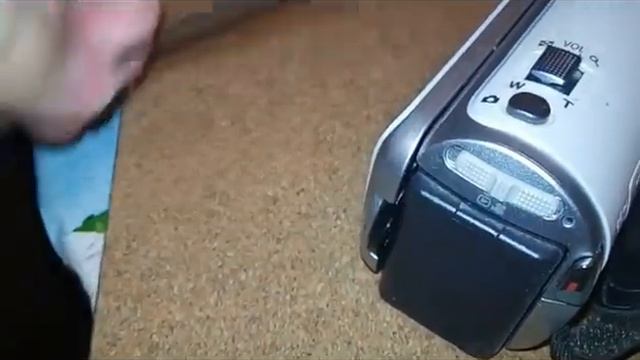 Panasonic HC V100 смотреть онлайн