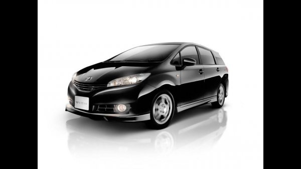 Toyota Wish (Тойота Виш) предпусковой подогреватель двигателя установлен!!!!!!!