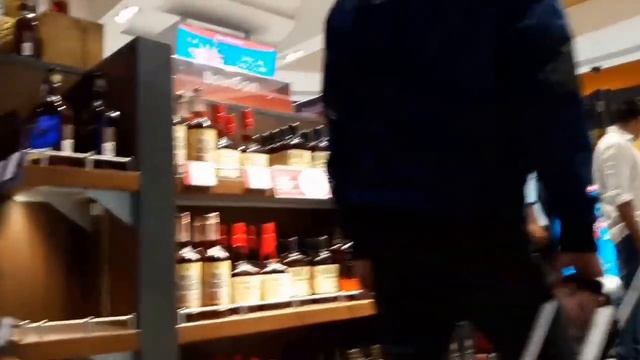 DUBAI VLOG-2 || DUTY FREE SHOP DUBAI AIRPORT смотреть онлайн