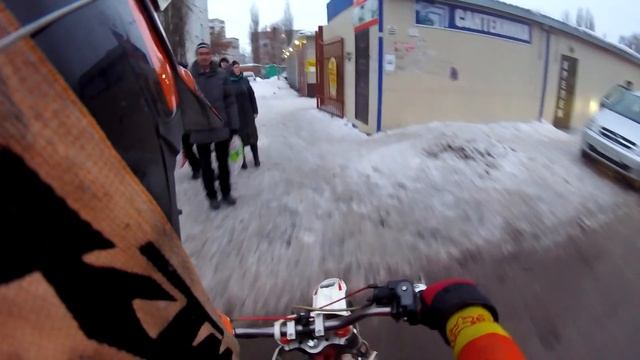 [EF]Покатушка#42 Серёга чуть не разбился на KAYO T2. Взбираемся на снежные горки. смотреть онлайн