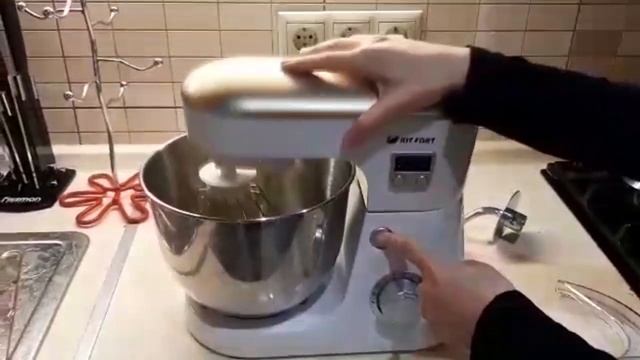 Взбил белок, смотри что получилось. Обзор на планетарный миксер Kitfort KT-1308-2 смотреть онлайн