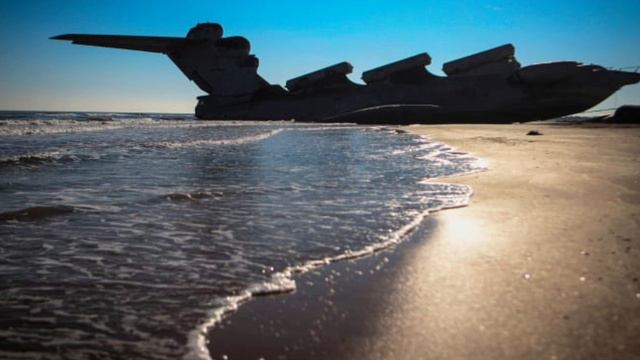 The 'Caspian Sea Monster' rises from the grave смотреть онлайн