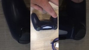 PS4  джойстик не заряжается