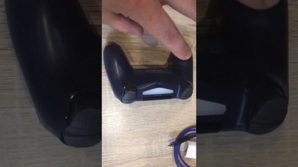 PS4  джойстик не заряжается