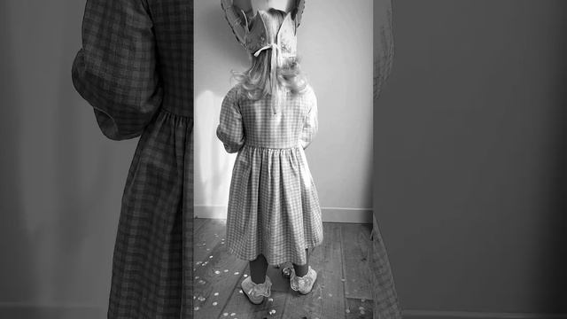 Принцесса Ева на своём новом троне ✨ Растущий стульчик – отличный подарок для малыша и его родителе смотреть онлайн