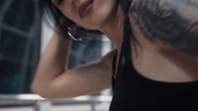 Спорт, танцы, девушки - BACKSTAGE смотреть онлайн