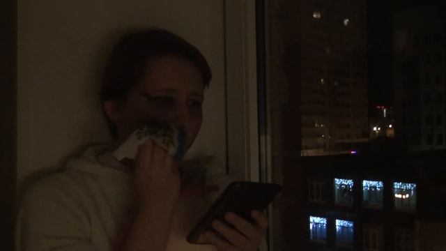 *the phone rings* смотреть онлайн