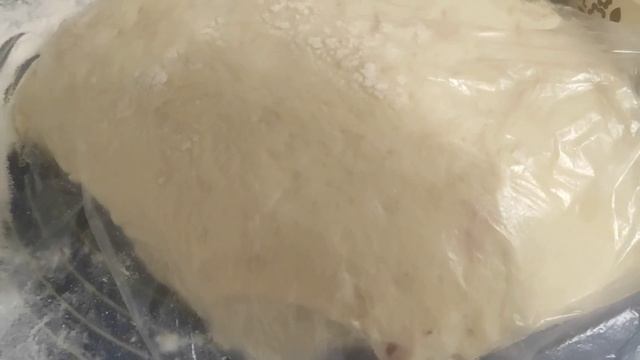Вишня, вишня... Спелая вишня! Пироги с вишней! смотреть онлайн