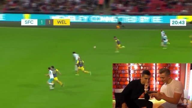 Cristiano Ronaldo reacts to Chris md skilling off Robert pires and Jamie carigher смотреть онлайн