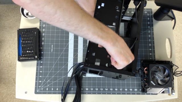 AMD 2700X Mini Workstation | Core 500 Mini-ITX Build Log смотреть онлайн
